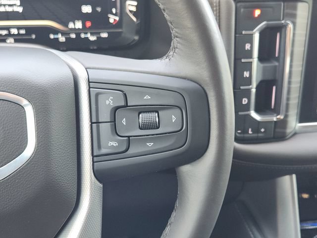 Used 2024 GMC Yukon Denali w/ Advanced Technology Package AWD/4WD image 30