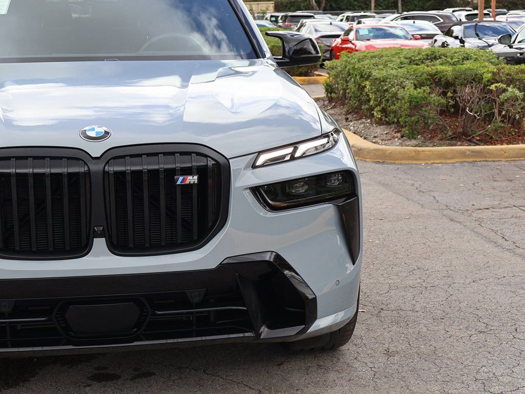 Used 2026 BMW X7 M60i image 18