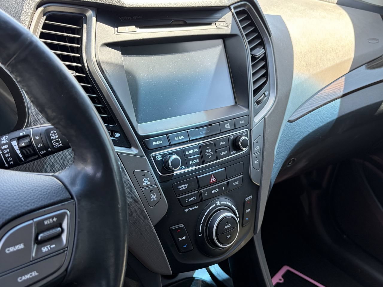 Used 2017 Hyundai Santa Fe Sport FWD image 11