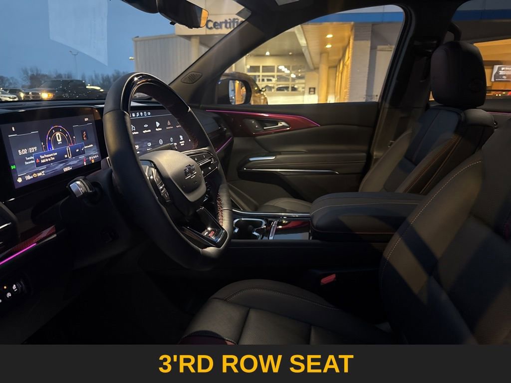 Used 2025 Chevrolet Traverse RS w/ LPO, Floor Liner Package image 12