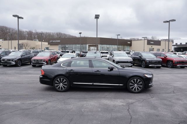 Used 2024 Volvo S90 B6 Plus AWD/4WD image 8