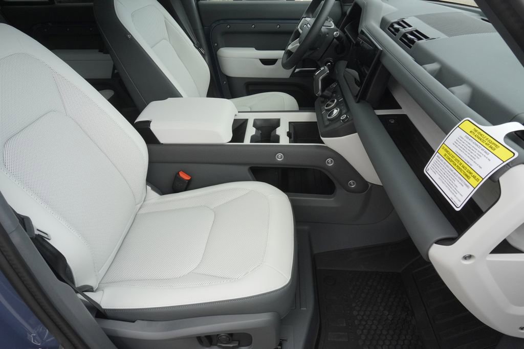 New 2025 Land Rover Defender 110 S image 23