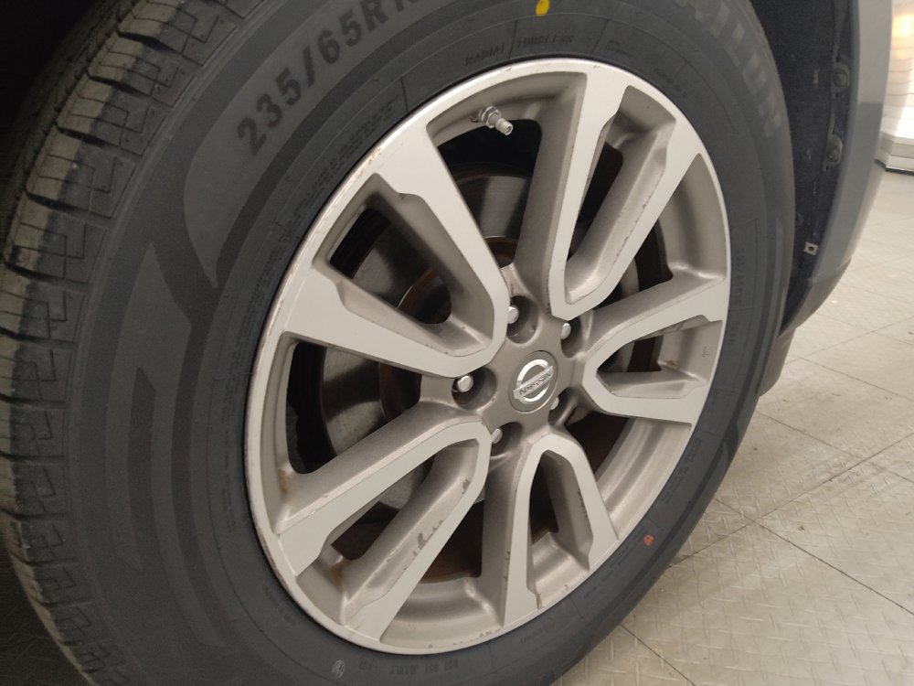 Used 2014 Nissan Pathfinder SV FWD image 31