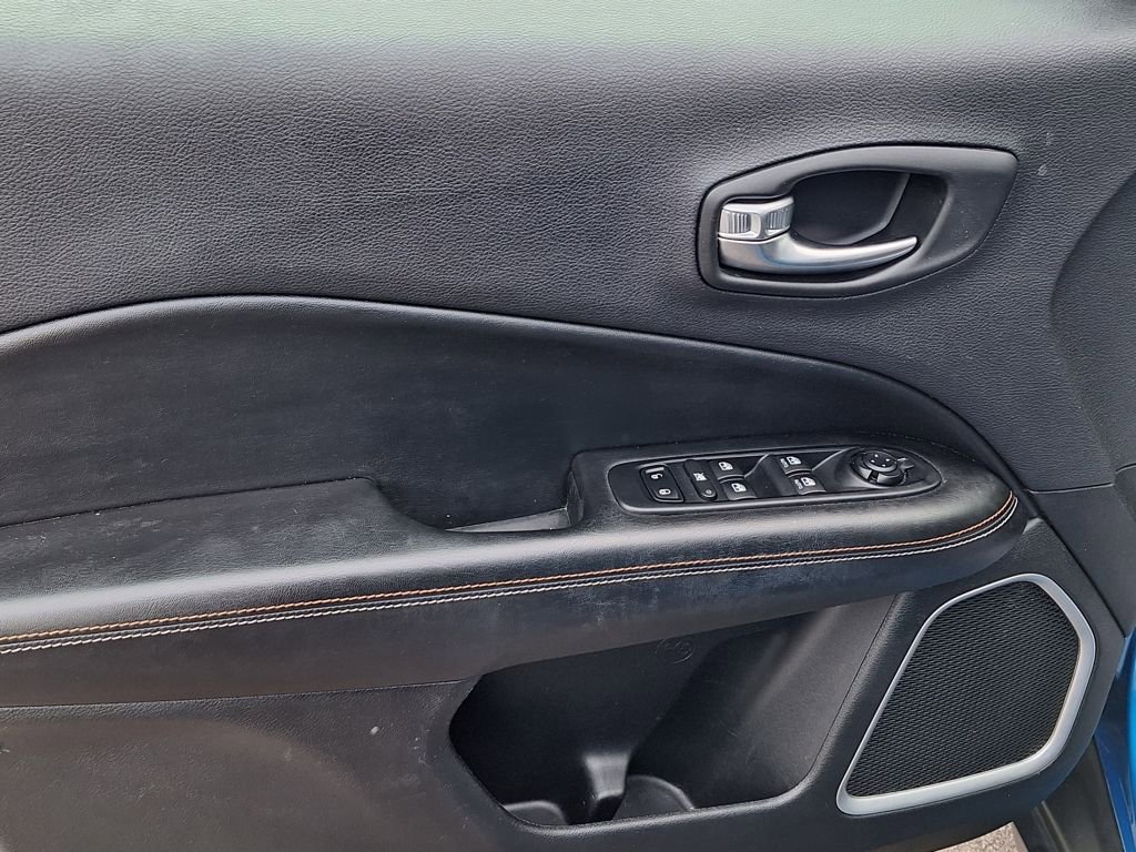 Used 2020 Jeep Compass Latitude image 9