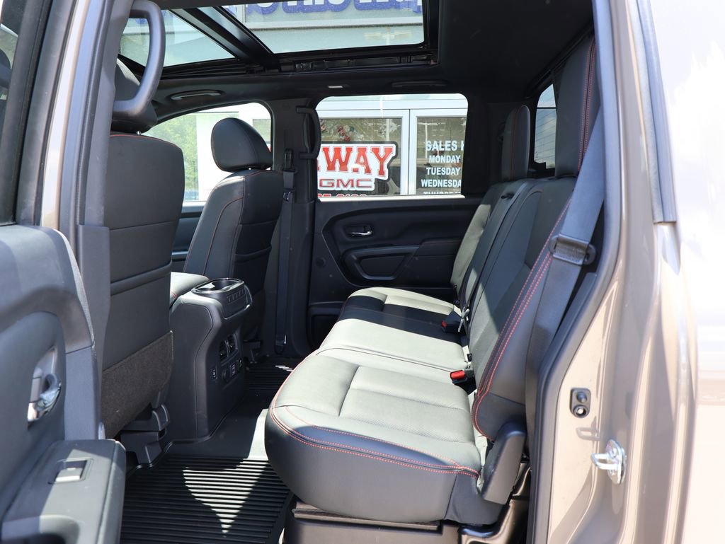 Used 2024 Nissan Titan PRO-4X w/ Pro-4x Convenience Package AWD/4WD image 27