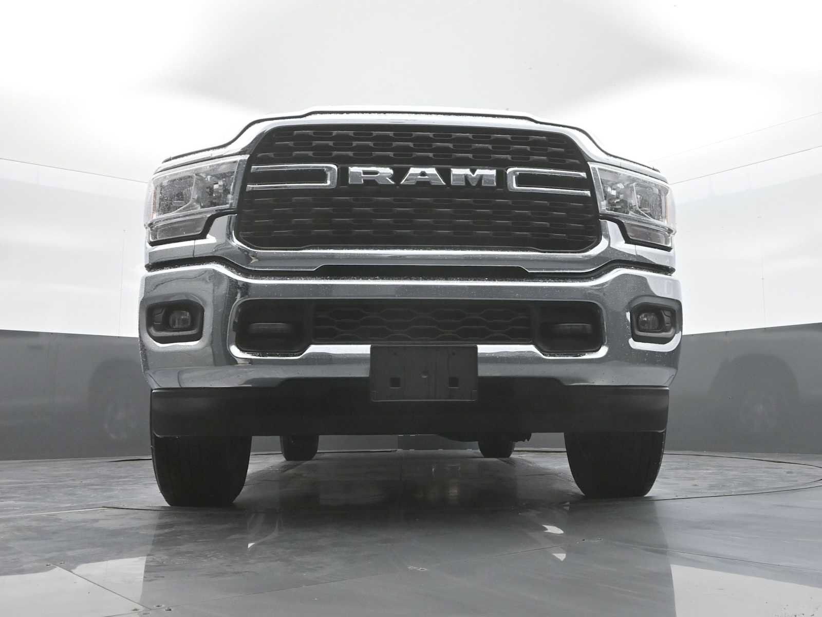 Used 2024 RAM 2500 Big Horn AWD/4WD image 36