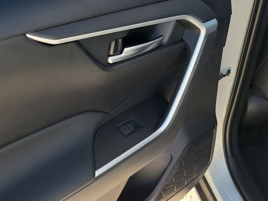 New 2025 Toyota RAV4 XLE image 46
