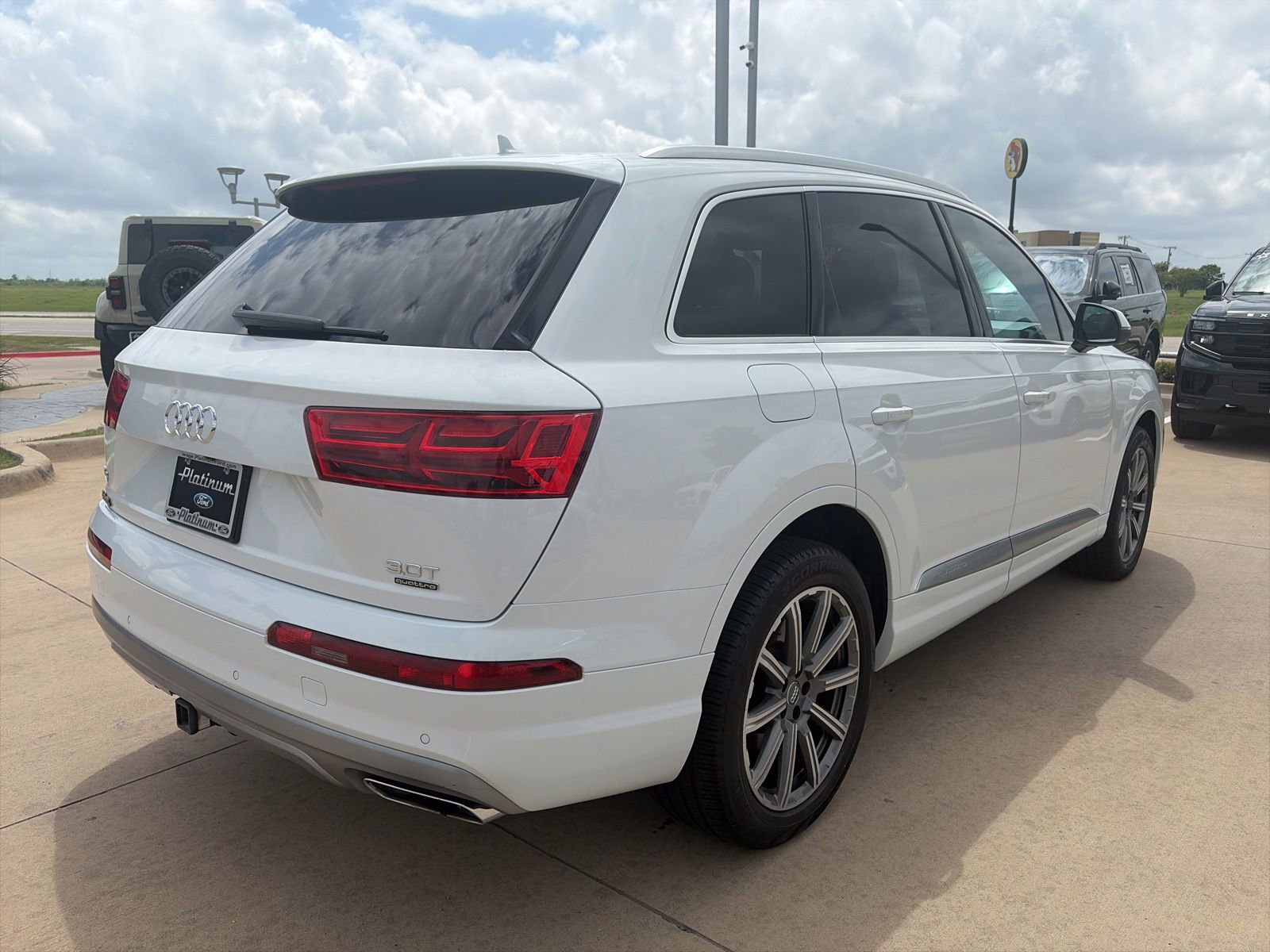 Used 2018 Audi Q7 3.0T Prestige AWD/4WD image 5