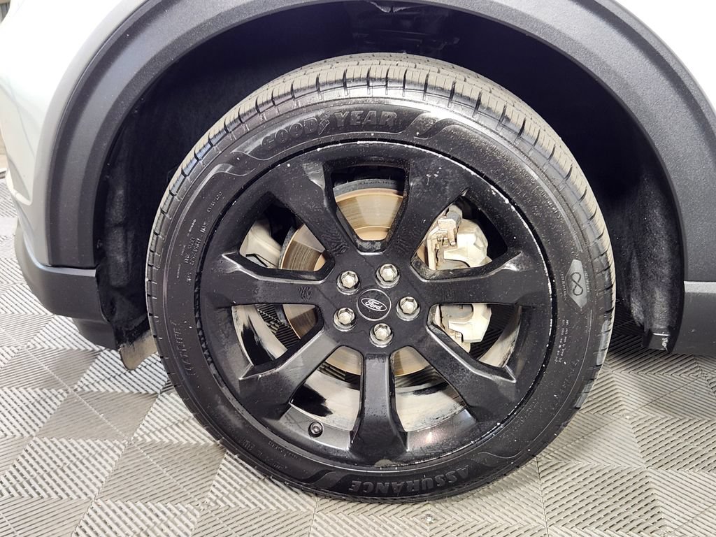 Used 2022 Ford Explorer ST-Line w/ Class IV Trailer Tow Package AWD/4WD image 9