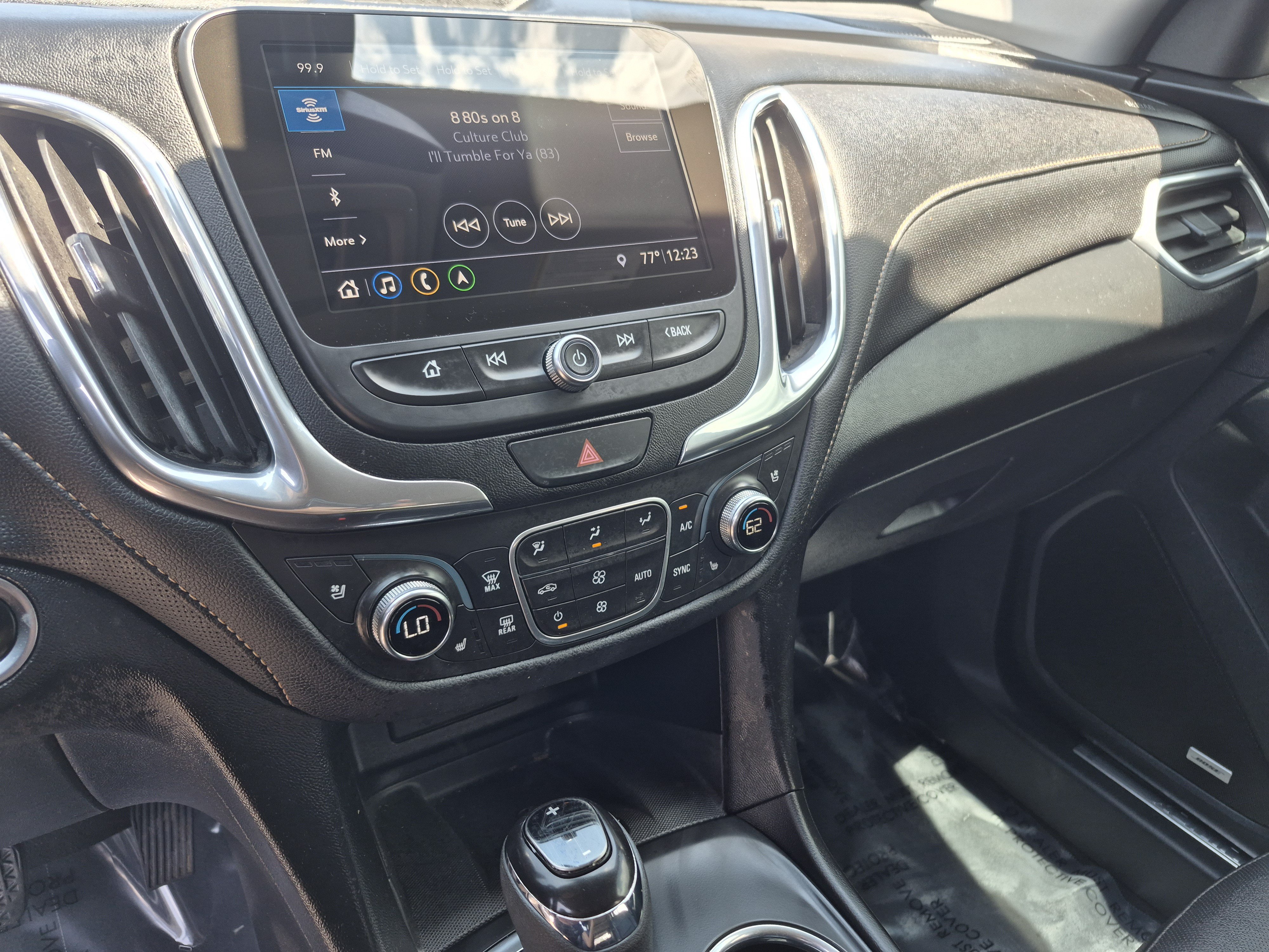Used 2020 Chevrolet Equinox Premier AWD/4WD image 11