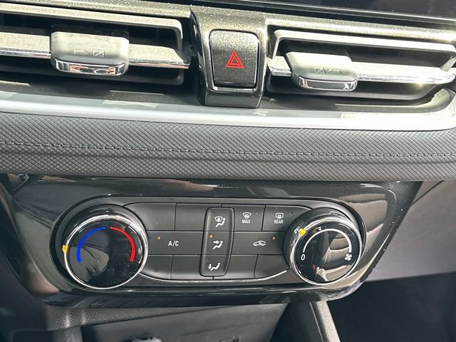 Used 2025 Chevrolet TrailBlazer LT FWD image 27