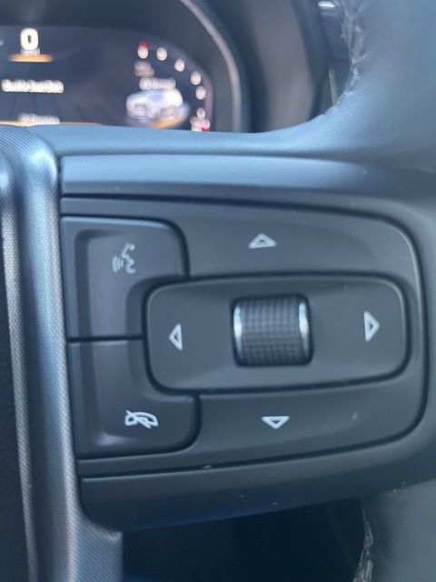 Used 2023 GMC Yukon XL SLT w/ SLT Premium Package image 18