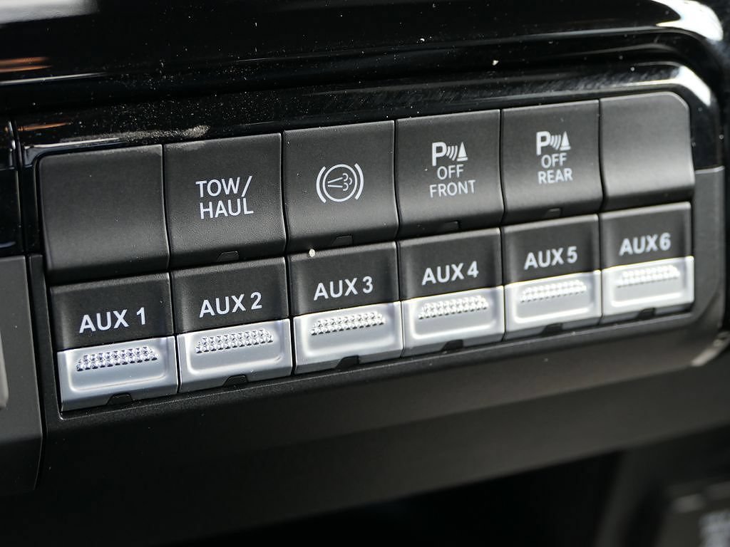 New 2026 RAM 3500 Tradesman AWD/4WD image 19