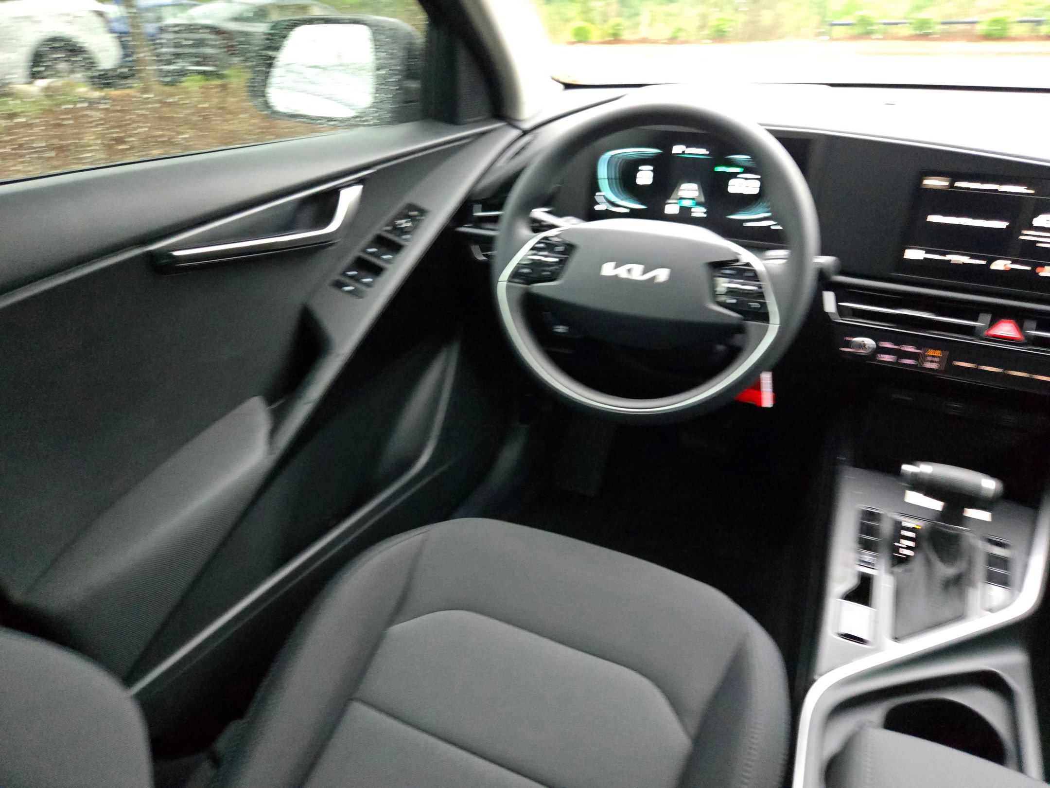 New 2026 Kia Niro LX FWD image 9