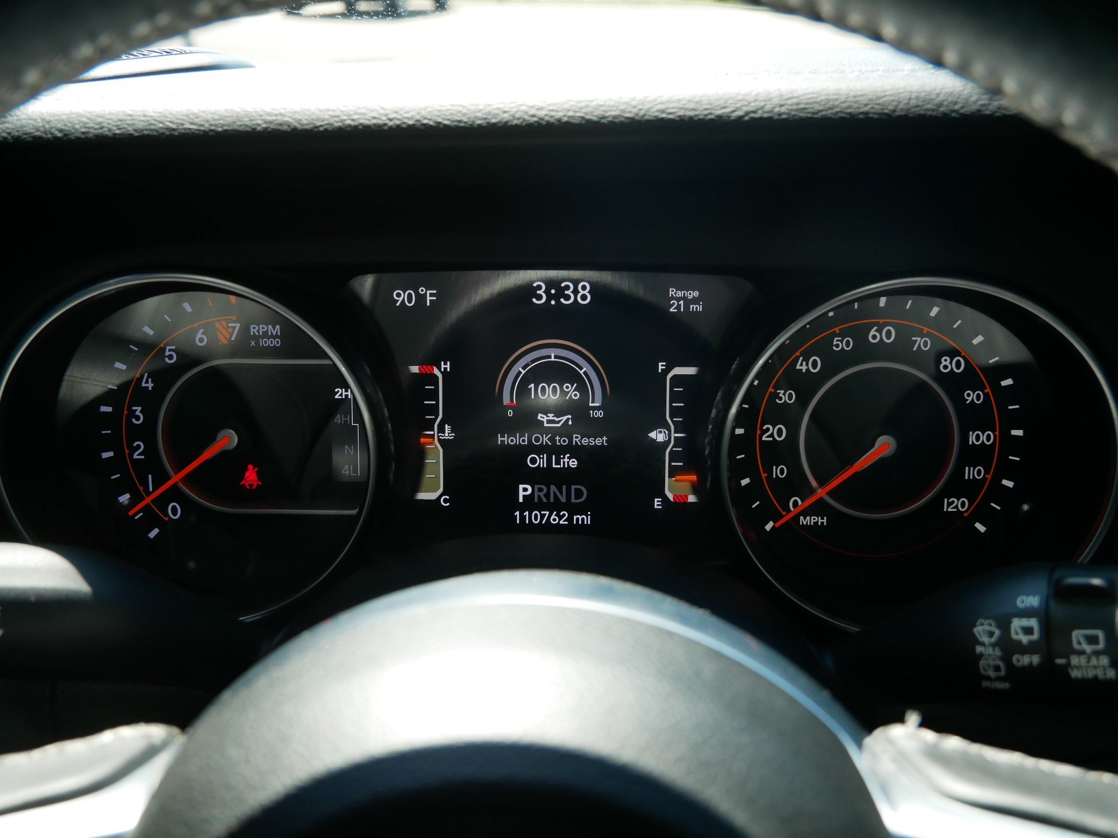 Used 2018 Jeep Wrangler Unlimited Sahara AWD/4WD image 22