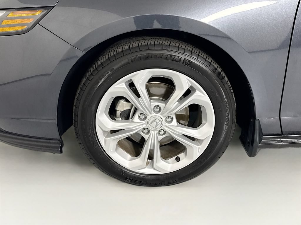 Certified 2025 Honda Accord LX image 30