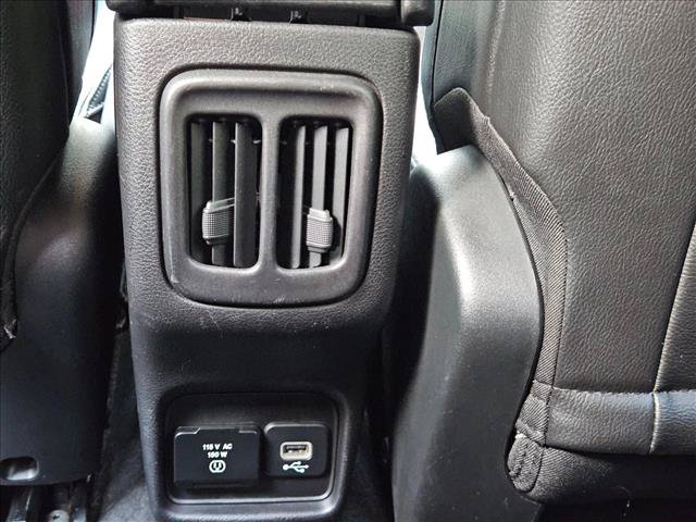Used 2019 Jeep Compass Latitude FWD image 19