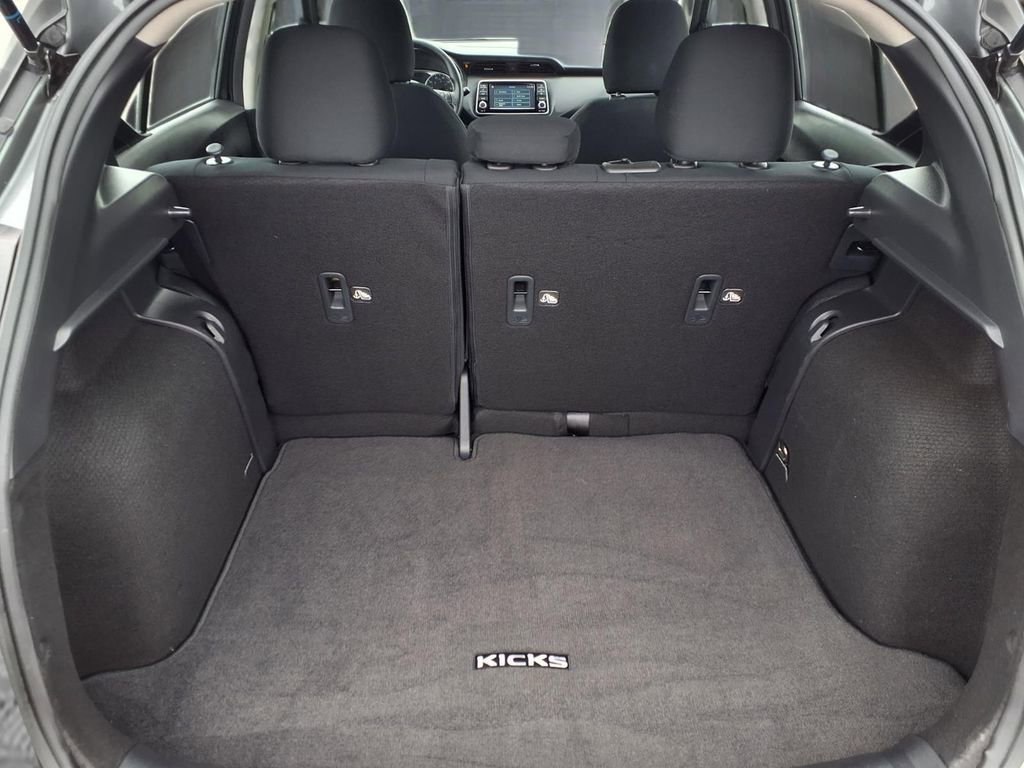 Certified 2025 Nissan Kicks Play S image 24