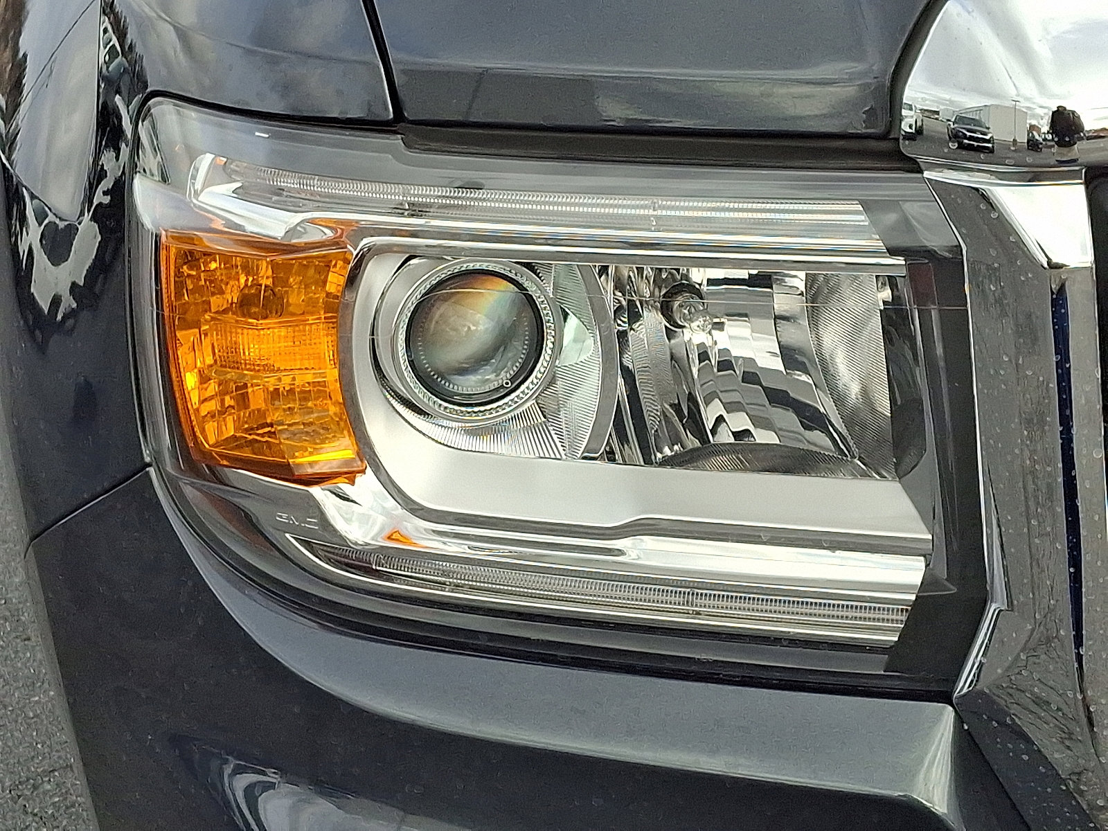 Certified 2021 GMC Canyon Denali image 9