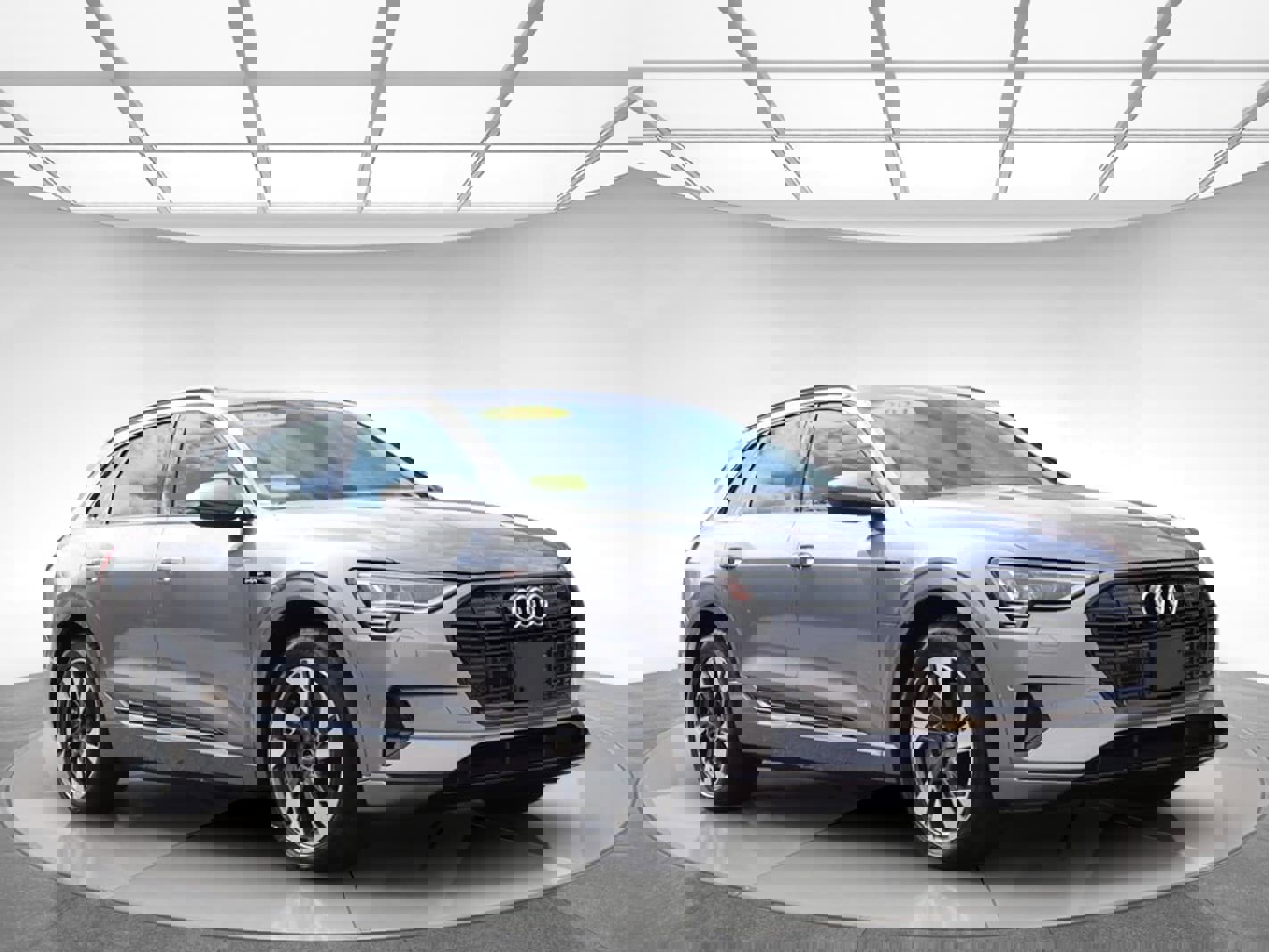 Used 2021 Audi e-tron Premium w/ Convenience Plus Package image 3