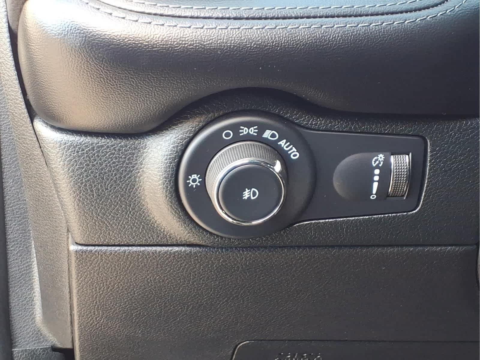 Used 2022 Dodge Durango GT AWD/4WD image 13