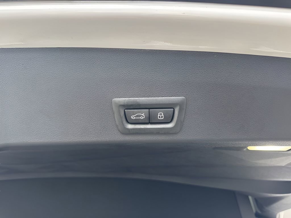 Used 2026 BMW XM Label Red image 31