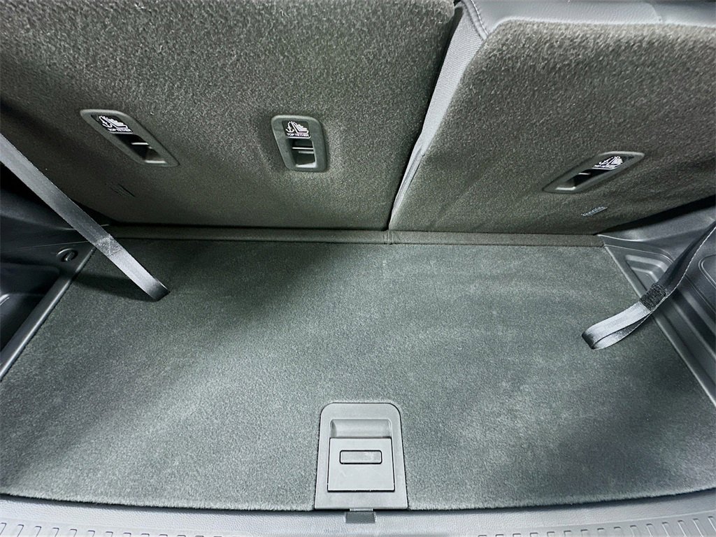 Certified 2025 Honda Pilot Touring image 32