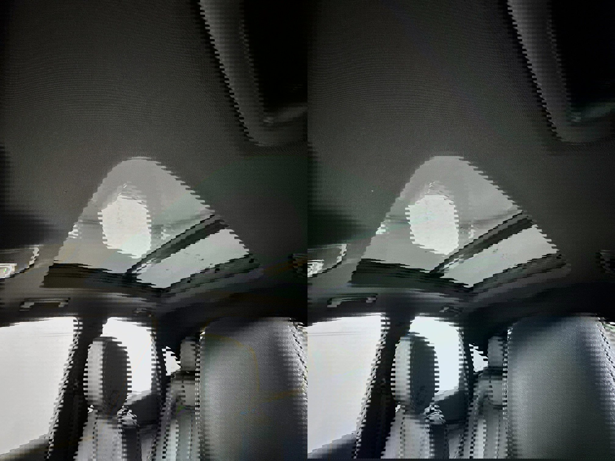 Used 2023 Audi SQ5 Premium w/ Convenience Package image 4