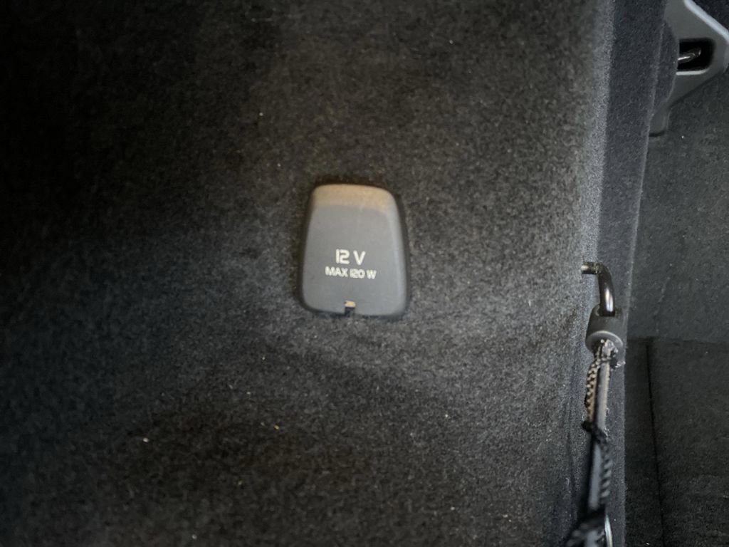 Used 2019 Volvo XC60 T5 Momentum w/ Premium Package image 21