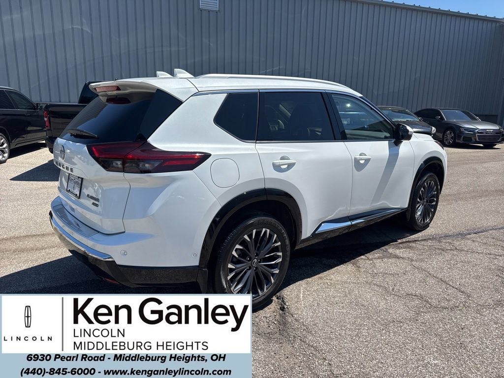Used 2025 Nissan Rogue Platinum w/ Tech Package AWD/4WD image 3