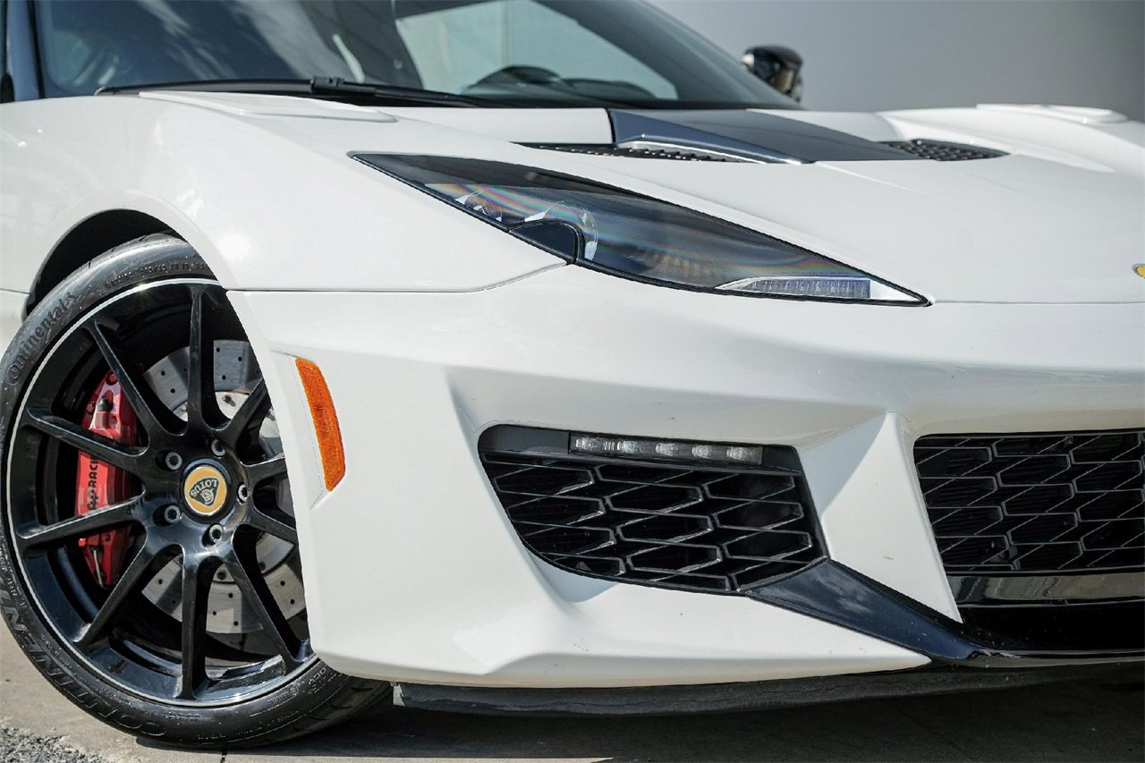 Used 2021 Lotus Evora image 3
