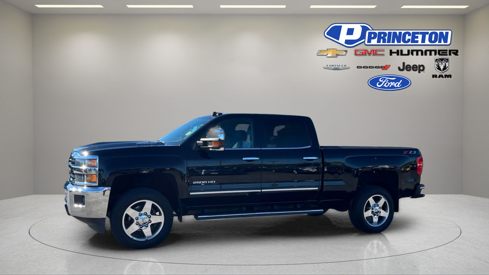 Used 2018 Chevrolet Silverado 2500 LTZ w/ Duramax Plus Package AWD/4WD image 4