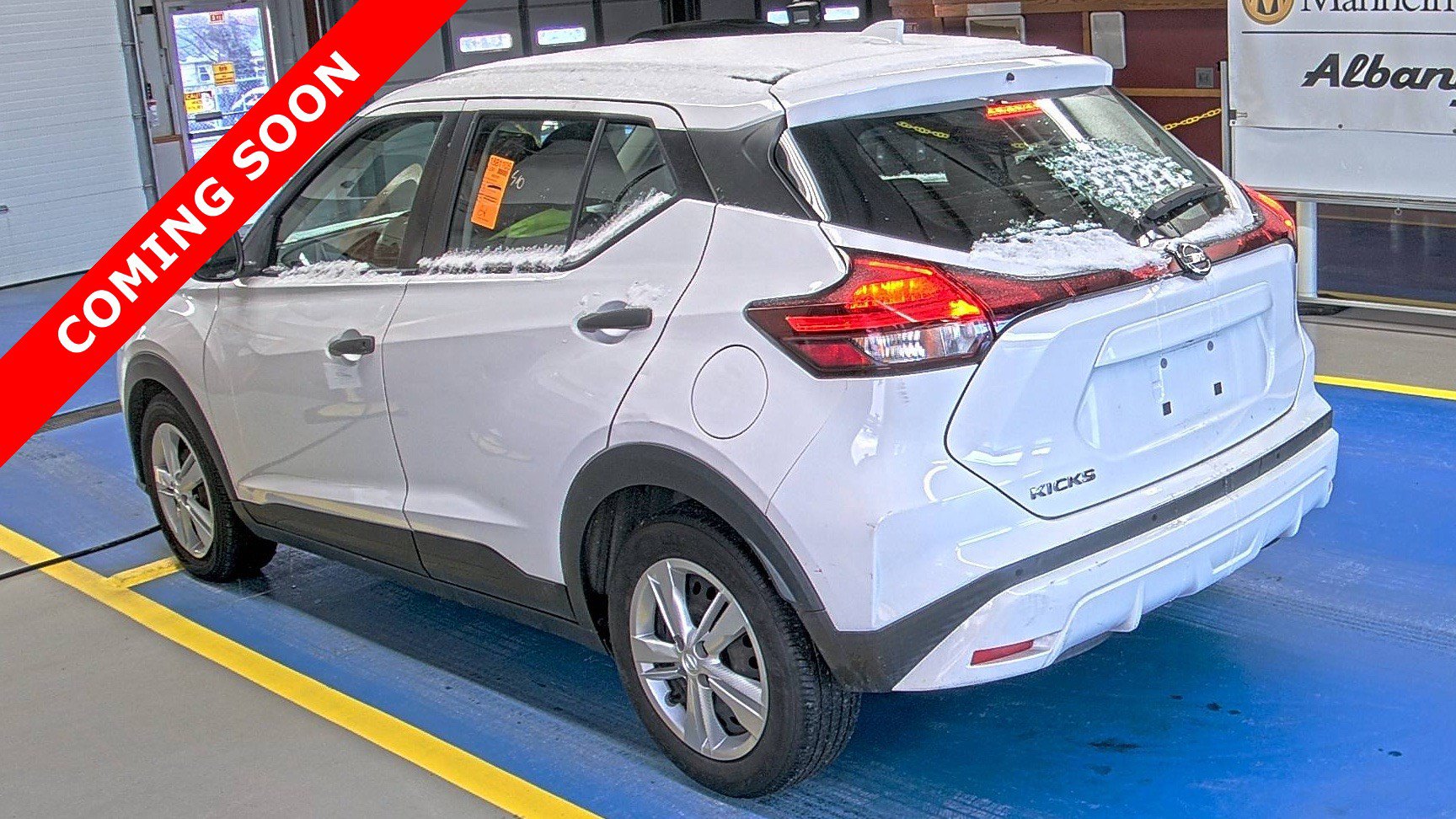 Used 2021 Nissan Kicks S image 5