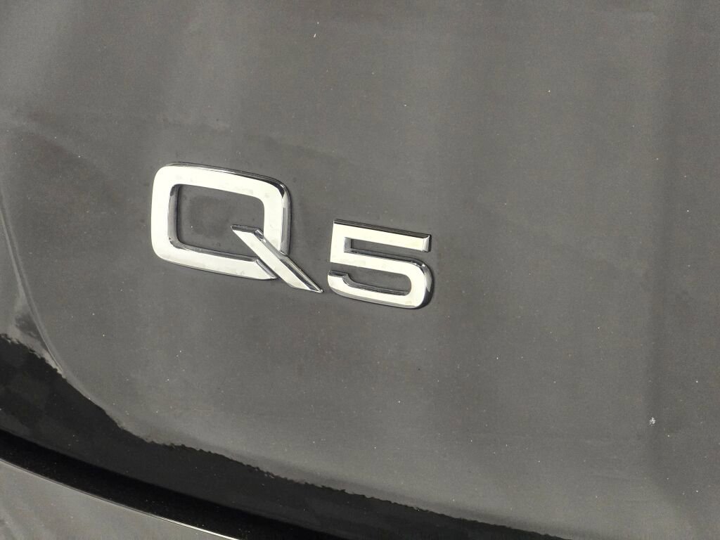 Certified 2025 Audi Q5 2.0T Premium Plus w/ Premium Plus Package image 32