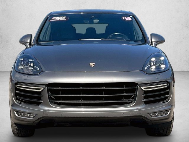 Used 2016 Porsche Cayenne Turbo AWD/4WD image 3