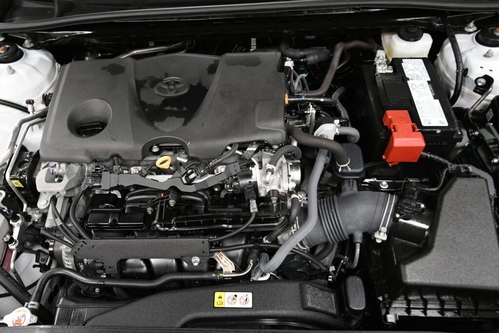 Used 2024 Toyota Camry SE image 32