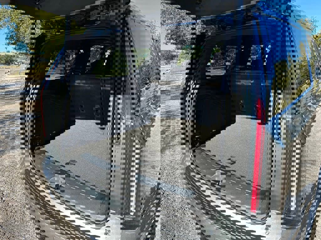 New 2026 Cadillac Escalade ESV Luxury w/ Touring Package image 22