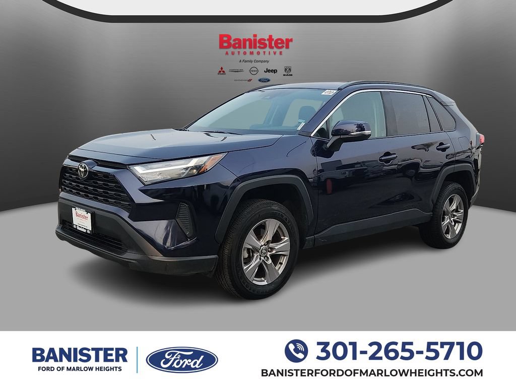 Used 2025 Toyota RAV4 XLE AWD/4WD image 1