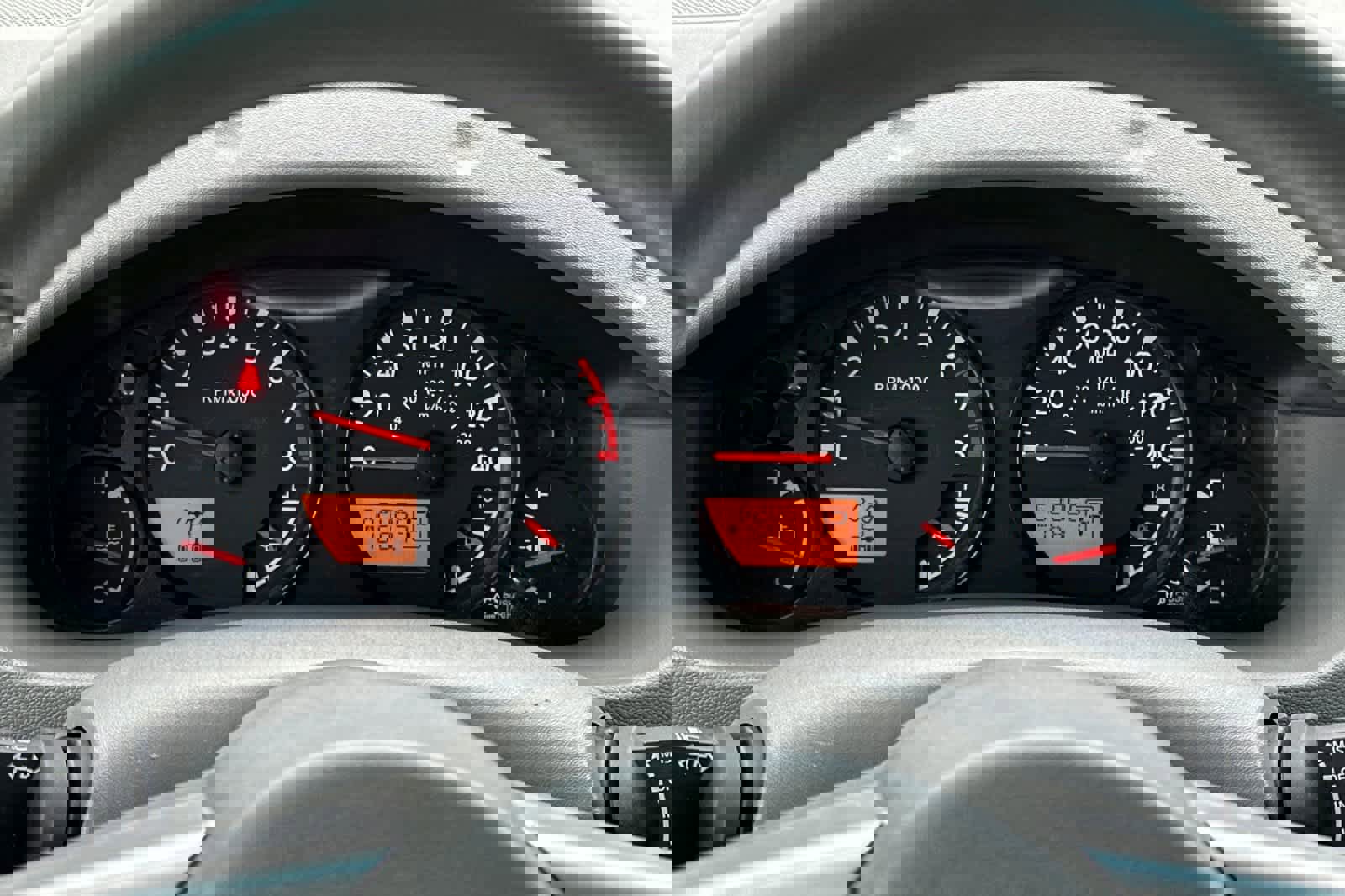 Used 2018 Nissan Frontier SV image 22