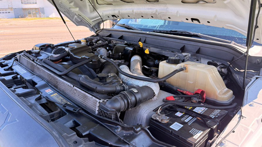 Used 2015 Ford F550 2WD Regular Cab Super Duty image 19
