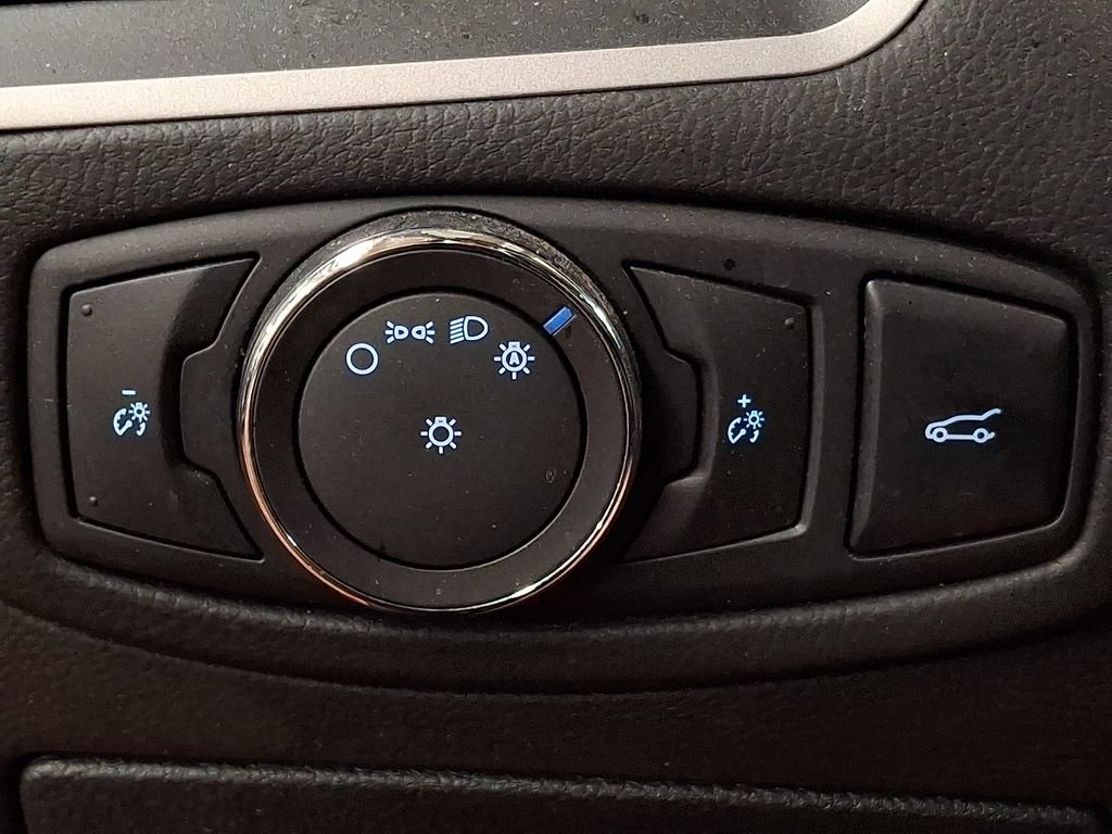 Used 2018 Ford Edge SEL w/ Equipment Group 201A AWD/4WD image 24