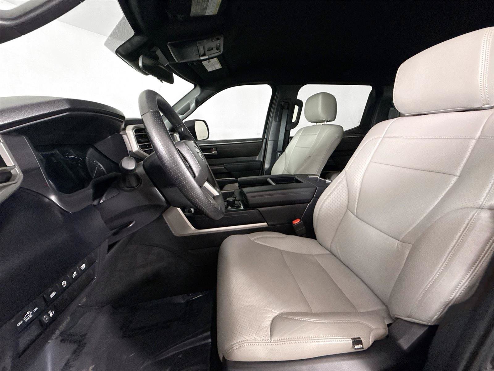 Used 2025 Toyota Tundra SR5 AWD/4WD image 3