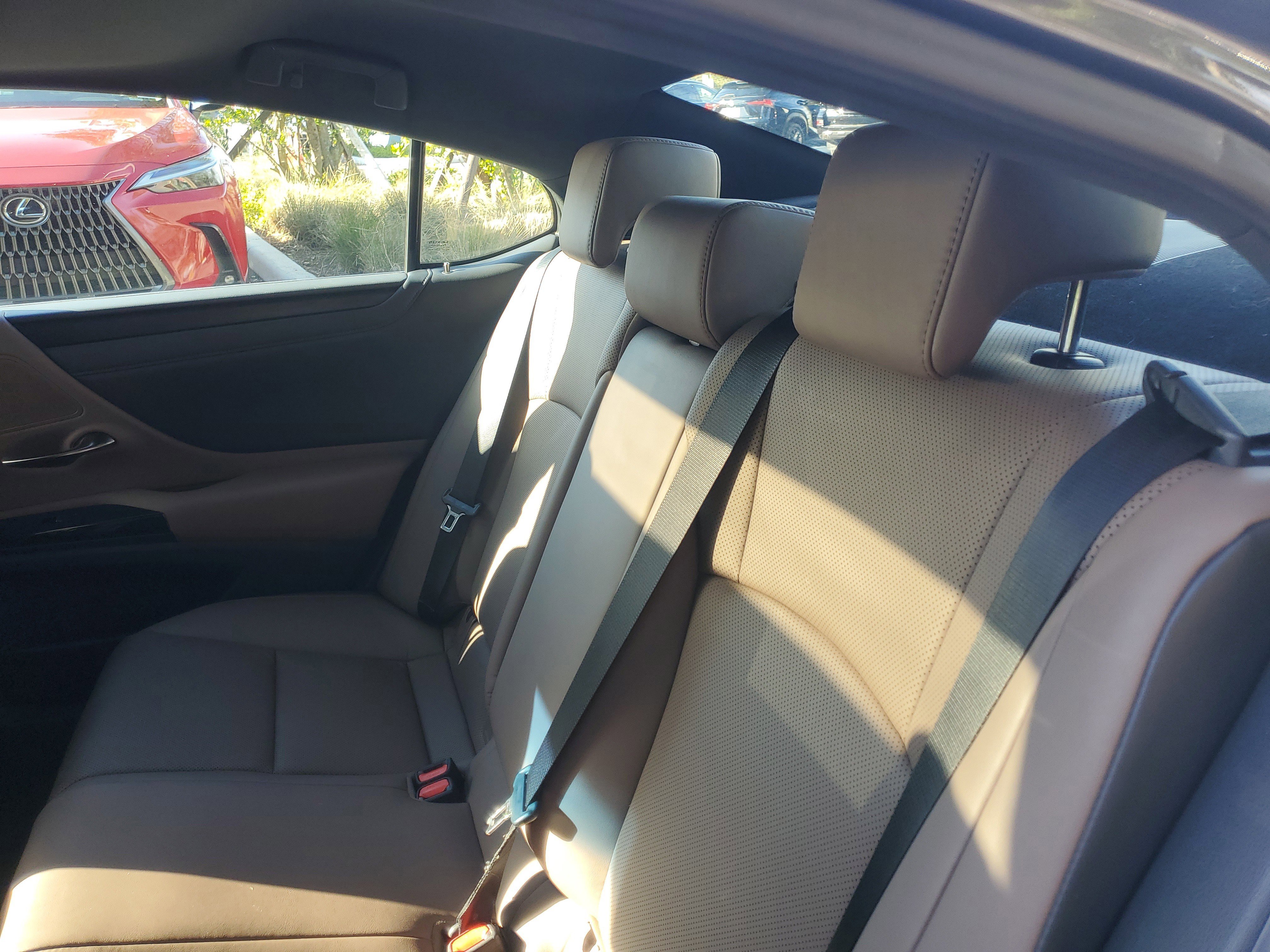 Certified 2023 Lexus ES 350 w/ Premium Package image 13