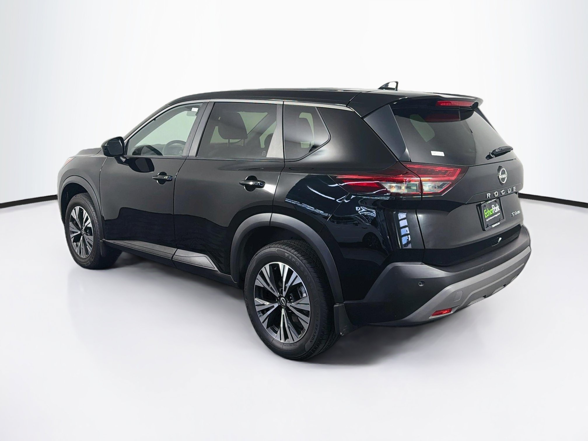 Used 2023 Nissan Rogue SV AWD/4WD image 5