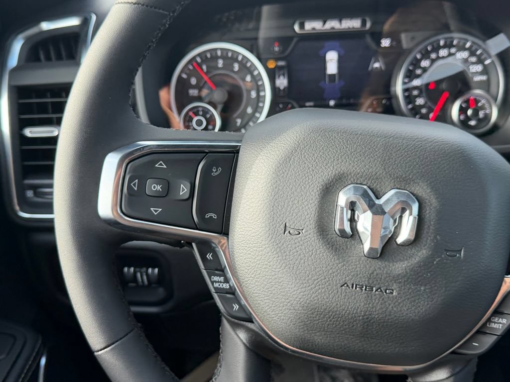 New 2026 RAM 1500 Laramie AWD/4WD image 18