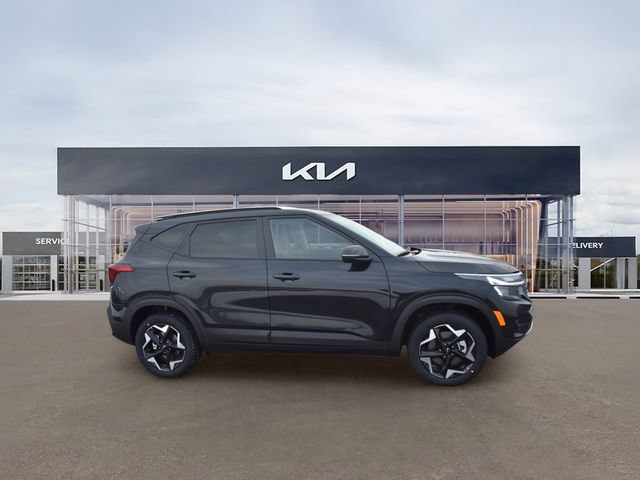 New 2026 Kia Seltos S AWD/4WD image 2
