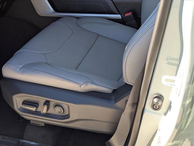 New 2026 Toyota Tundra SR5 video 4