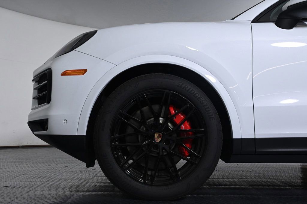 Certified 2026 Porsche Cayenne S image 30