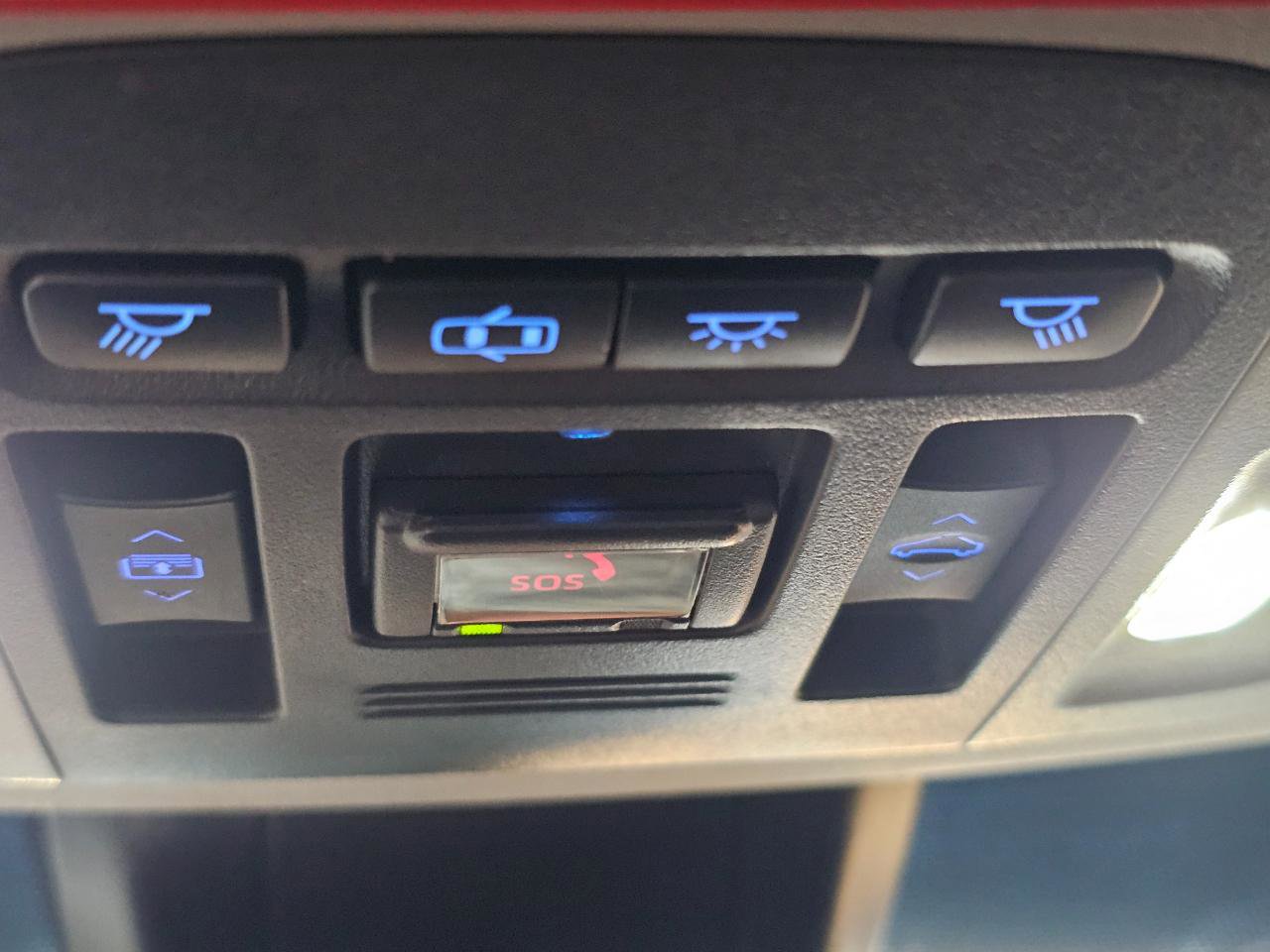 Used 2020 Toyota Camry XSE image 48