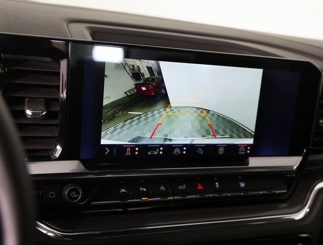 Used 2024 Chevrolet Silverado 1500 High Country w/ Technology Package image 22